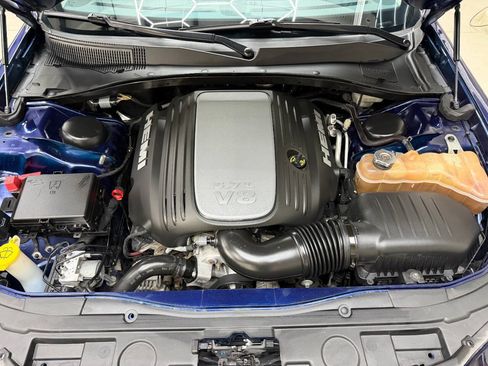 Used 2015 Chrysler 300 C Platinum w/ Harman/Kardon Audio Group RWD image 7