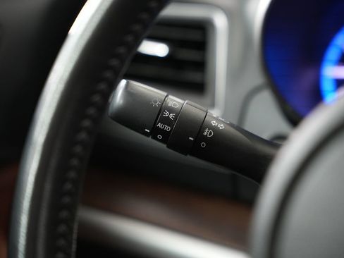 Used 2018 Subaru Outback 2.5i Touring image 16