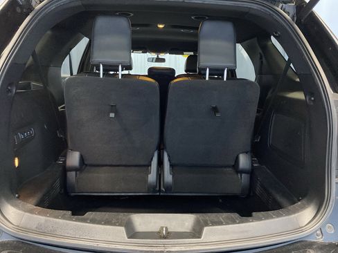 Used 2017 Ford Explorer Limited image 32