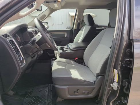 Used 2023 RAM 1500 Classic SLT AWD/4WD image 17