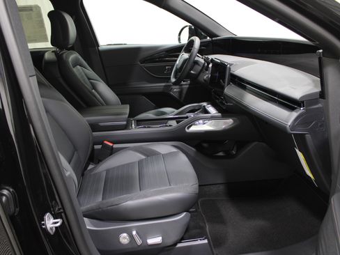 Used 2025 Lincoln Nautilus Reserve w/ Jet Appearance Package AWD/4WD image 21
