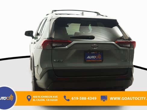 Used 2023 Toyota RAV4 XLE Premium FWD image 15