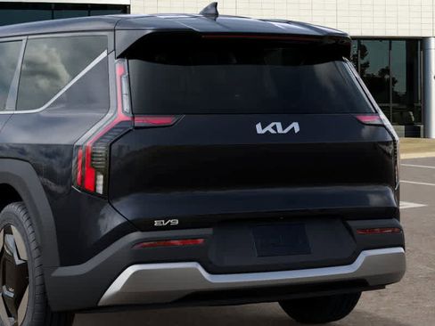 New 2026 Kia EV9 Light image 13