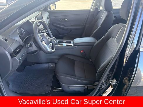 Used 2025 Nissan Sentra SV FWD image 9