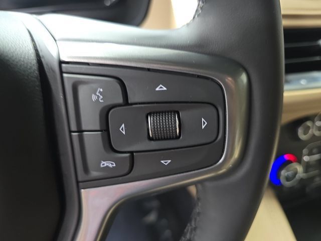Used 2024 Chevrolet Suburban Premier w/ Premium Package AWD/4WD image 23