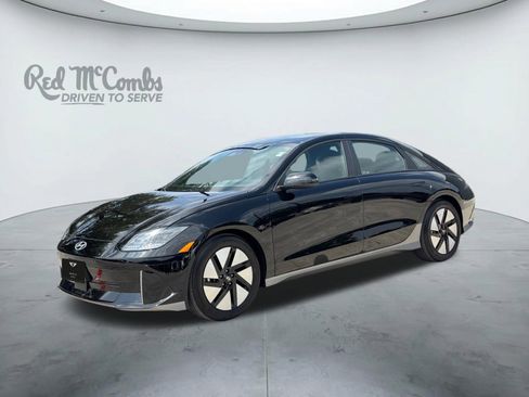 Used 2025 Hyundai Ioniq 6 SE RWD image 1