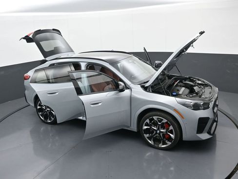 Used 2026 BMW X2 xDrive28i w/ Technology Package AWD/4WD image 37