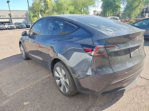 Used 2024 Tesla Model Y Long Range AWD/4WD image 13
