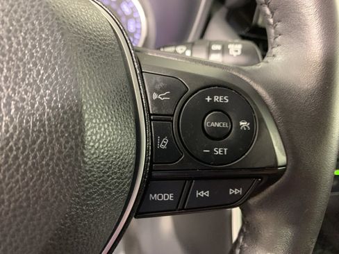 Used 2022 Toyota RAV4 XLE w/ XLE Grade Weather Package AWD/4WD image 22