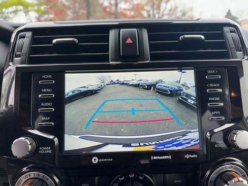 Used 2024 Toyota 4Runner TRD Off-Road Premium image 20