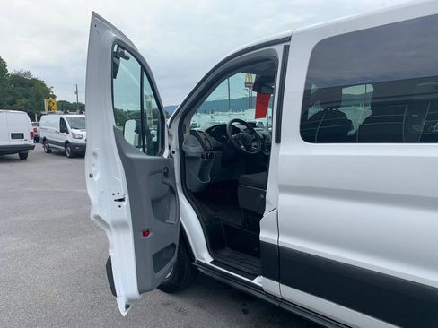 Used 2018 Ford Transit 350 XL RWD image 7