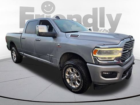 Used 2024 RAM 2500 Laramie AWD/4WD image 3