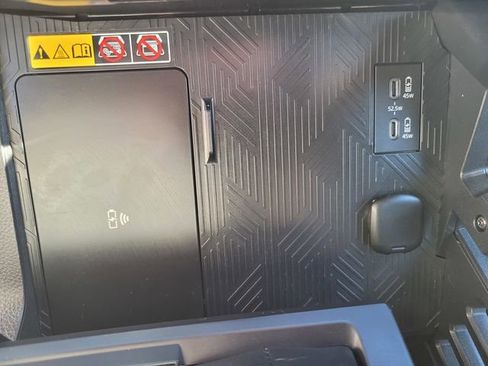 Used 2024 Toyota Tacoma TRD Sport image 24