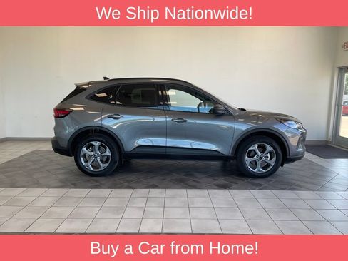 Used 2025 Ford Escape ST-Line AWD/4WD image 4