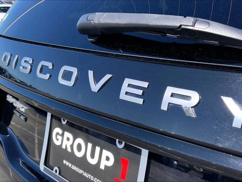 Used 2020 Land Rover Discovery Sport SE image 31