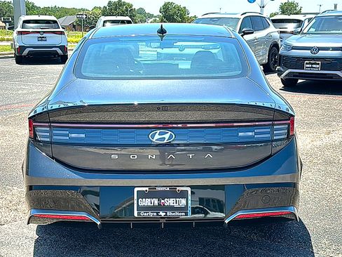 Used 2025 Hyundai Sonata SEL FWD image 7