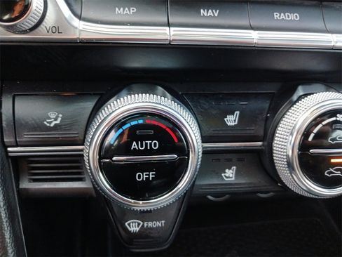 Used 2023 Genesis G70 2.0T w/ Sport Prestige Package image 25