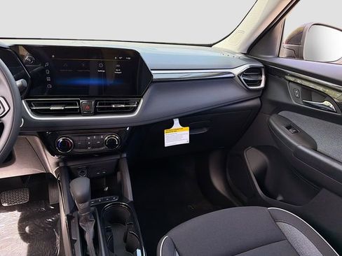 New 2026 Chevrolet TrailBlazer LT FWD image 23