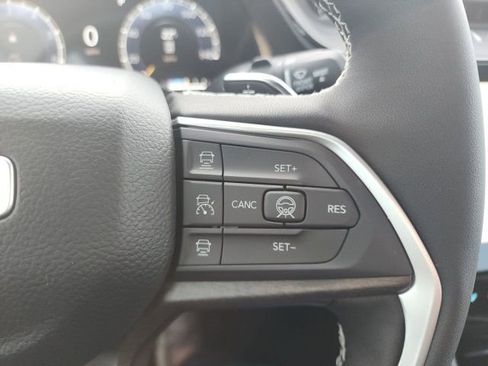 New 2026 Jeep Grand Cherokee Laredo image 10