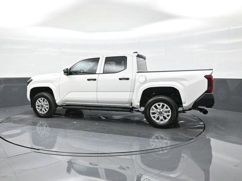 Used 2026 Toyota Tacoma SR AWD/4WD image 5