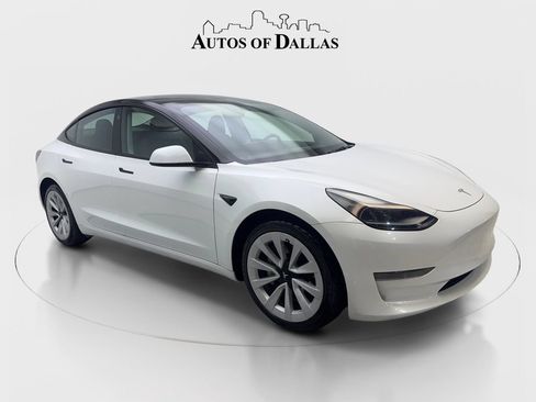 Used 2023 Tesla Model 3 Standard Range RWD image 4
