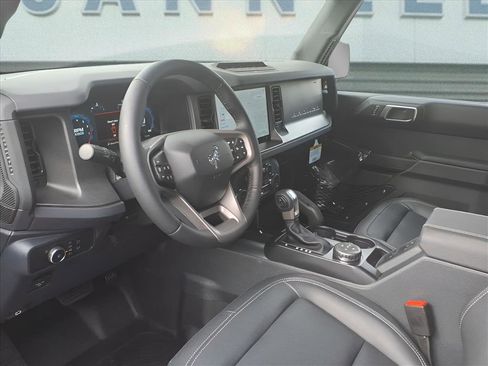 New 2025 Ford Bronco Badlands w/ Sasquatch Package image 8