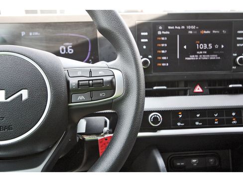 Certified 2025 Kia Sportage LX FWD image 18