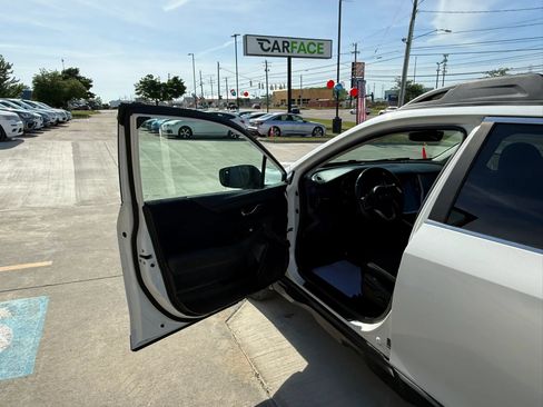 Used 2020 Subaru Outback Premium AWD/4WD image 19