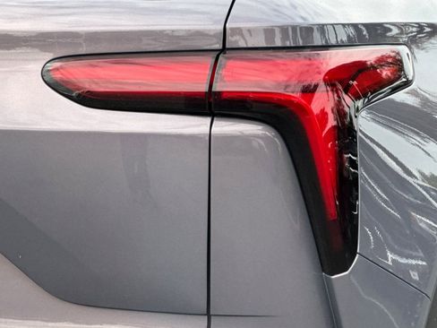 Used 2026 Chevrolet Blazer EV LT FWD image 45