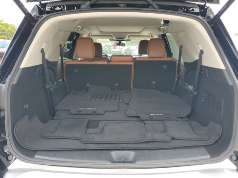 Certified 2024 Nissan Pathfinder Platinum w/ Cargo Package image 16