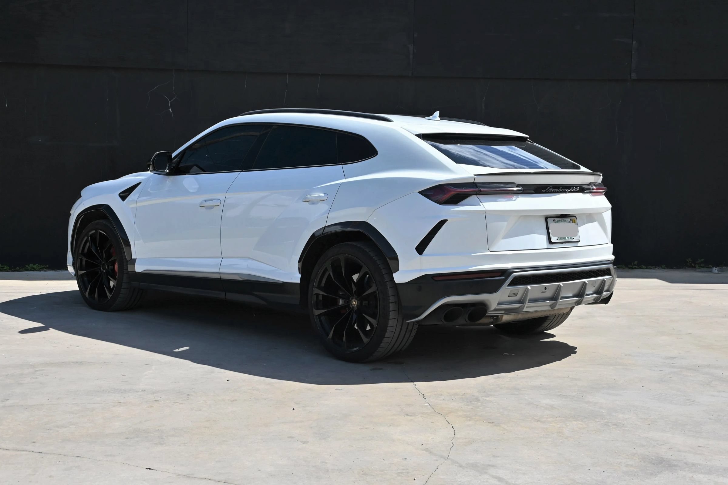 Used 2021 Lamborghini Urus AWD/4WD image 4