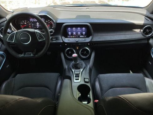 Used 2022 Chevrolet Camaro ZL1 RWD image 17