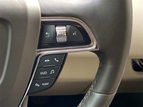 Used 2020 Lincoln Navigator Reserve w/ Equipment Group 208A Reserve image 21
