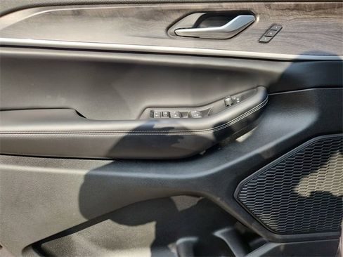 Used 2023 Jeep Grand Cherokee L Limited w/ Luxury Tech Group II image 23