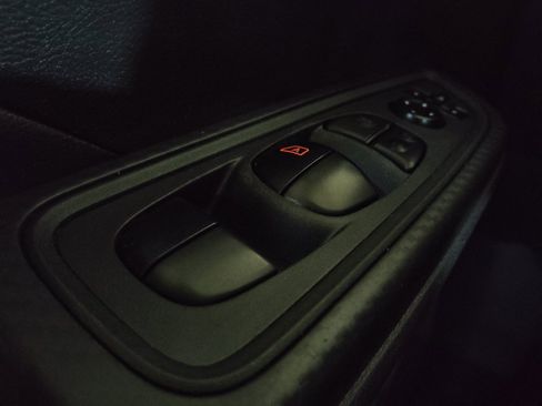 Used 2024 Nissan Versa S w/ S Plus Package FWD image 27