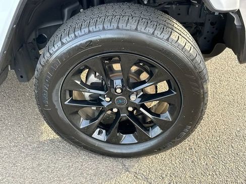 Used 2024 Jeep Wrangler Unlimited Sahara w/ Safety Group image 7