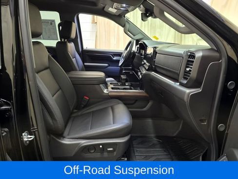Used 2024 GMC Sierra 1500 SLT w/ SLT Premium Plus Package AWD/4WD image 36