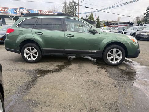 Used 2013 Subaru Outback 2.5i Premium image 8
