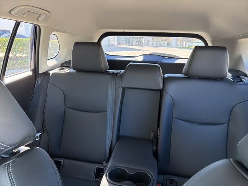 Used 2023 Toyota Corolla Cross XLE image 17