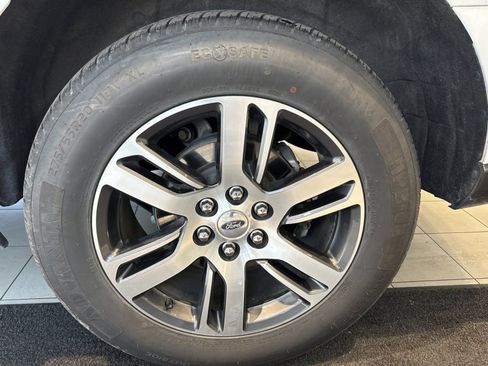 Used 2024 Ford Expedition Max Limited image 15