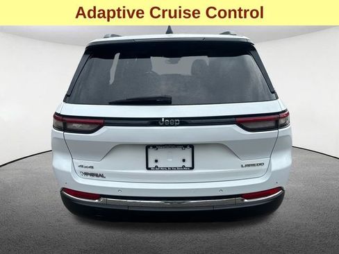 Used 2023 Jeep Grand Cherokee Laredo w/ Luxury Tech Group I AWD/4WD image 9