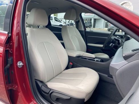 Used 2024 Hyundai Sonata SEL image 9