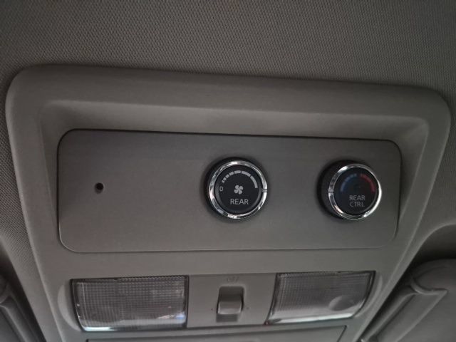 Used 2011 Nissan Pathfinder Silver AWD/4WD image 21