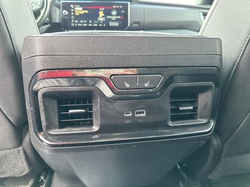 Used 2024 GMC Sierra 3500 AT4 w/ AT4 Premium Plus Package image 23