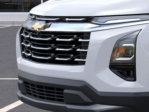 New 2026 Chevrolet Equinox LT w/ Convenience Package II AWD/4WD image 13