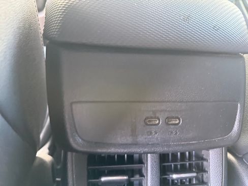Used 2025 Chevrolet Equinox LT w/ Convenience Package II AWD/4WD image 19
