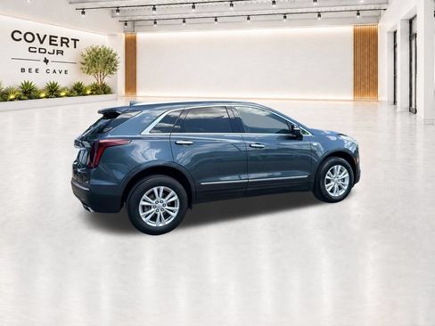 Used 2021 Cadillac XT5 Luxury w/ LPO, Floor Liner Package FWD image 12