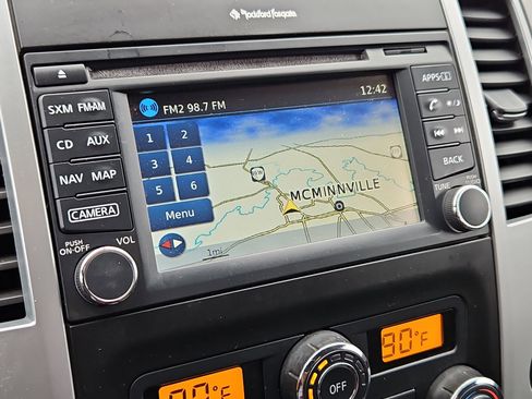 Used 2021 Nissan Frontier PRO-4X w/ Pro-4x Utility Package image 19