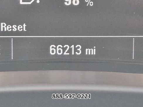 Used 2021 Chevrolet Equinox LS FWD image 30