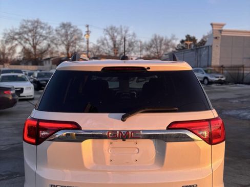 Used 2018 GMC Acadia SLE w/ Driver Alert Package I image 3